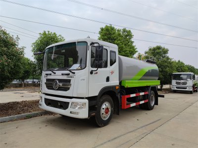 杭州用戶喜提12方灑水車，澆花、澆樹、綠化噴灑功能全